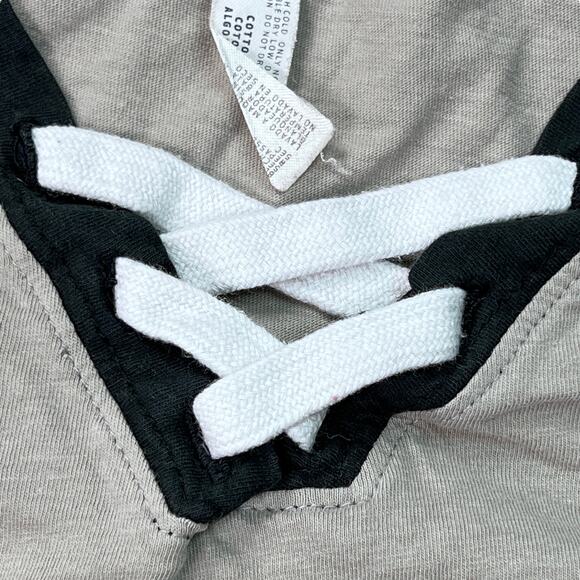 LAT Ladies Game Day Lace Up Short Sleeve Tee Shirt Size S Titanium White Black - Picture 3 of 12